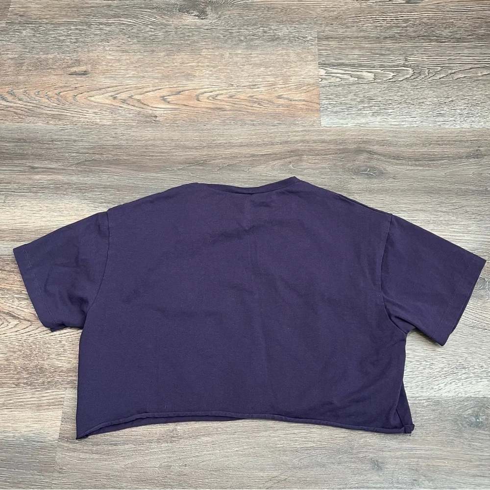 Alphalete Woman’s Purple T-Shirt